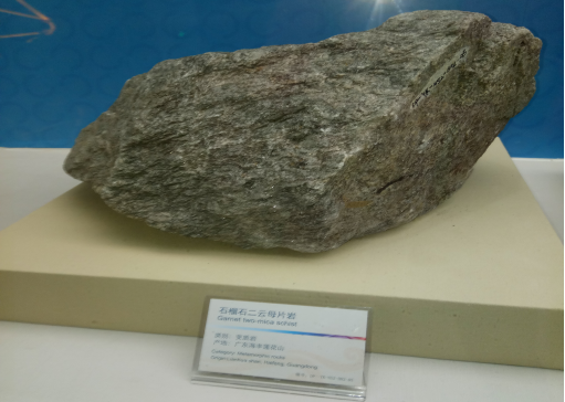 浴室情欲HD三级