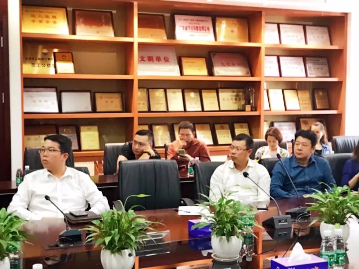 浴室情欲HD三级