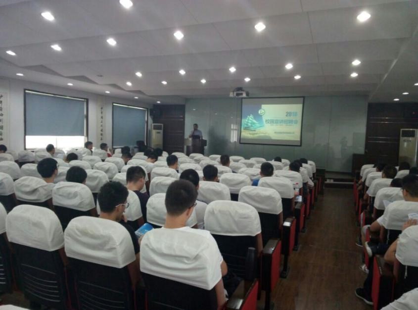 浴室情欲HD三级