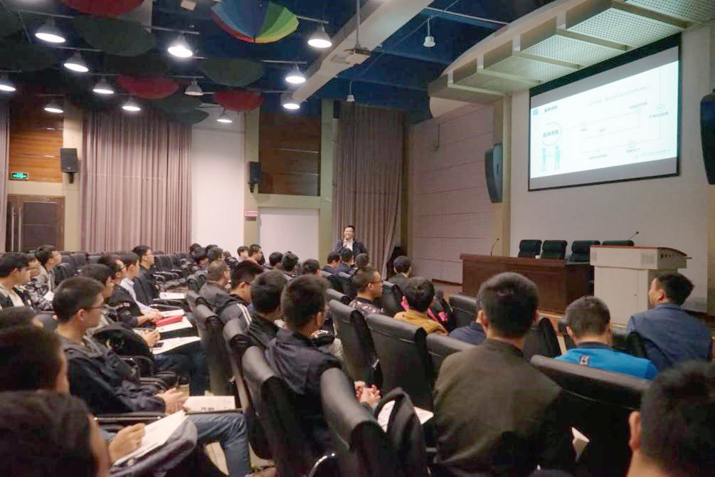 浴室情欲HD三级