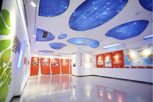 浴室情欲HD三级