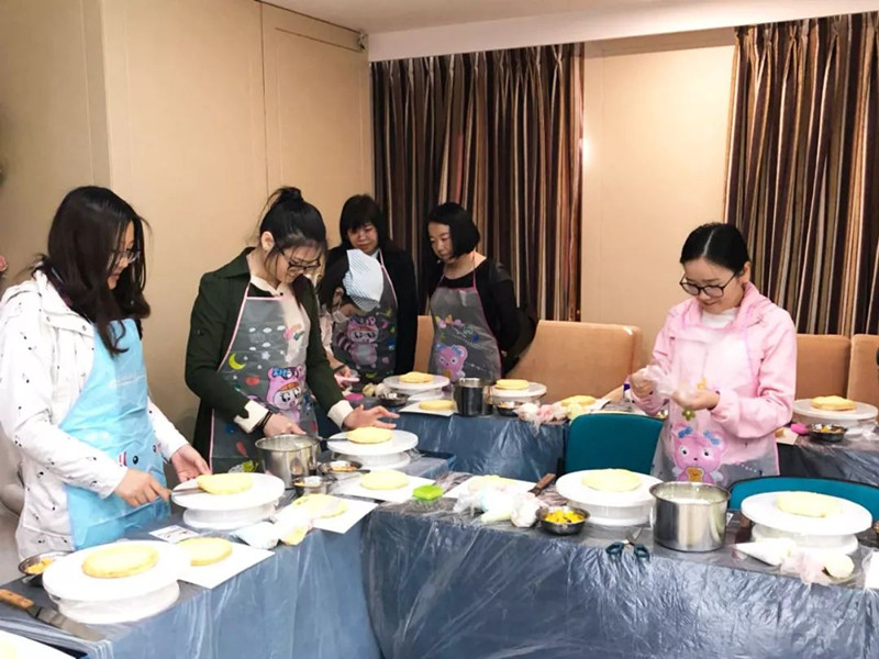 浴室情欲HD三级