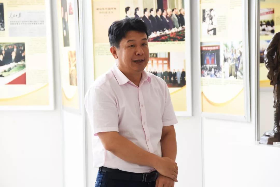 浴室情欲HD三级