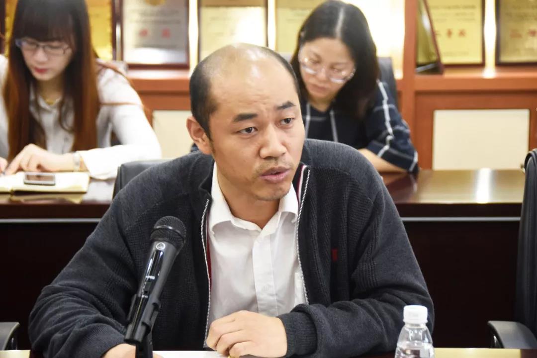 浴室情欲HD三级