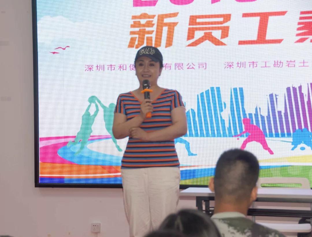 浴室情欲HD三级