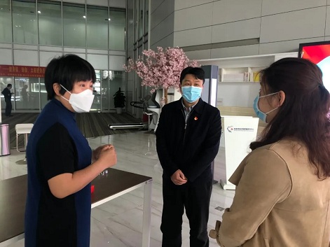 浴室情欲HD三级