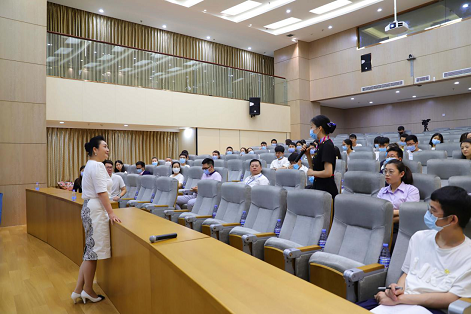 浴室情欲HD三级