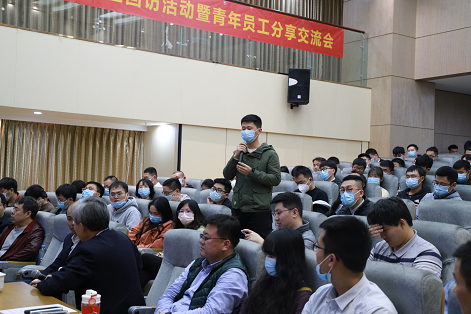 浴室情欲HD三级