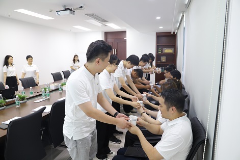 浴室情欲HD三级
