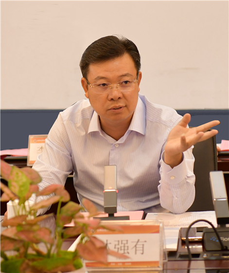 浴室情欲HD三级