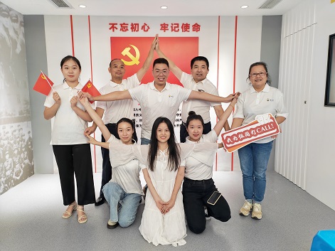 浴室情欲HD三级