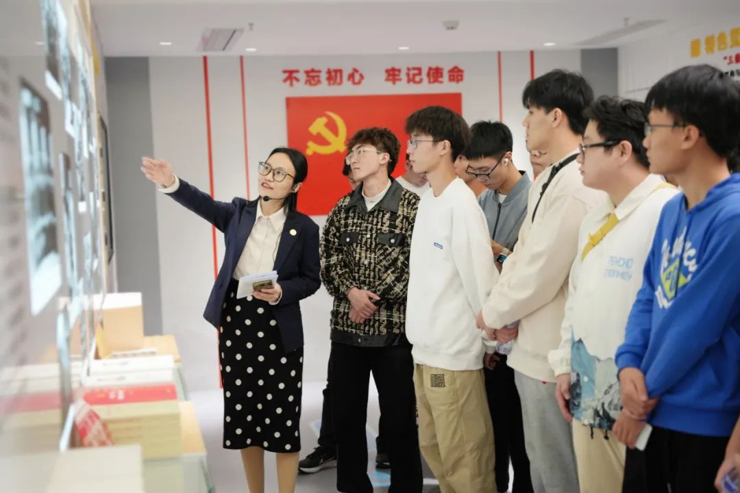 浴室情欲HD三级