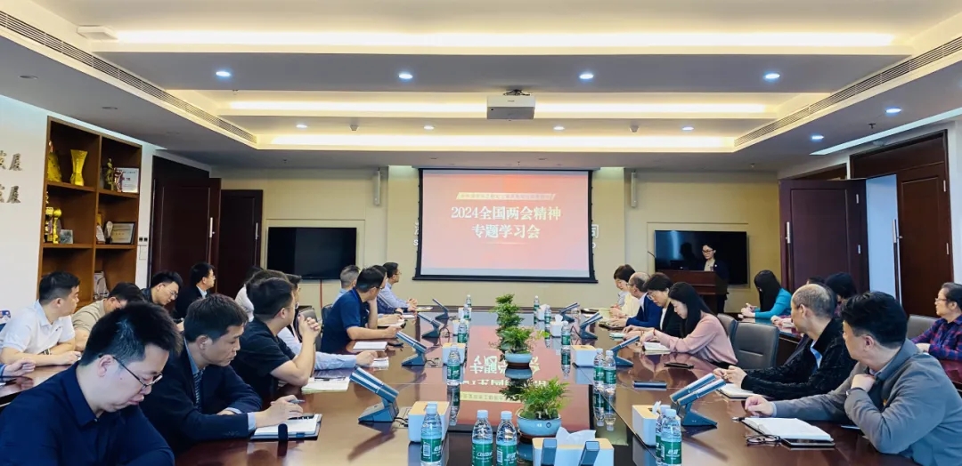 浴室情欲HD三级