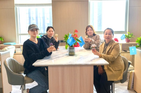 浴室情欲HD三级