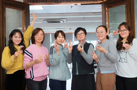 浴室情欲HD三级