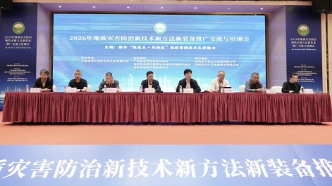 浴室情欲HD三级