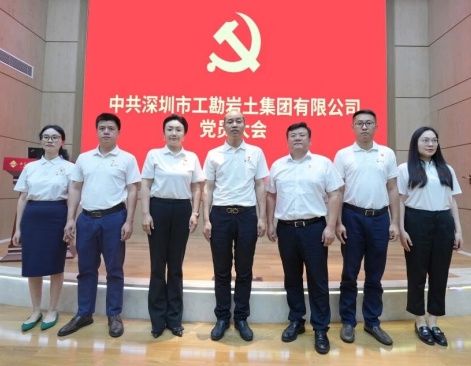 浴室情欲HD三级